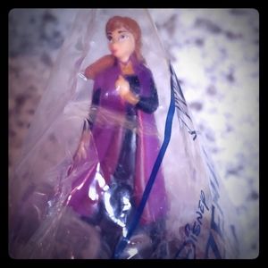 NWT Frozen II McDonald's Happy Meal Anna toy